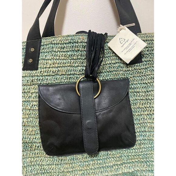 NWT Free People En Riva Raffia Tote size 12”x 15”x8” - Picture 5 of 9